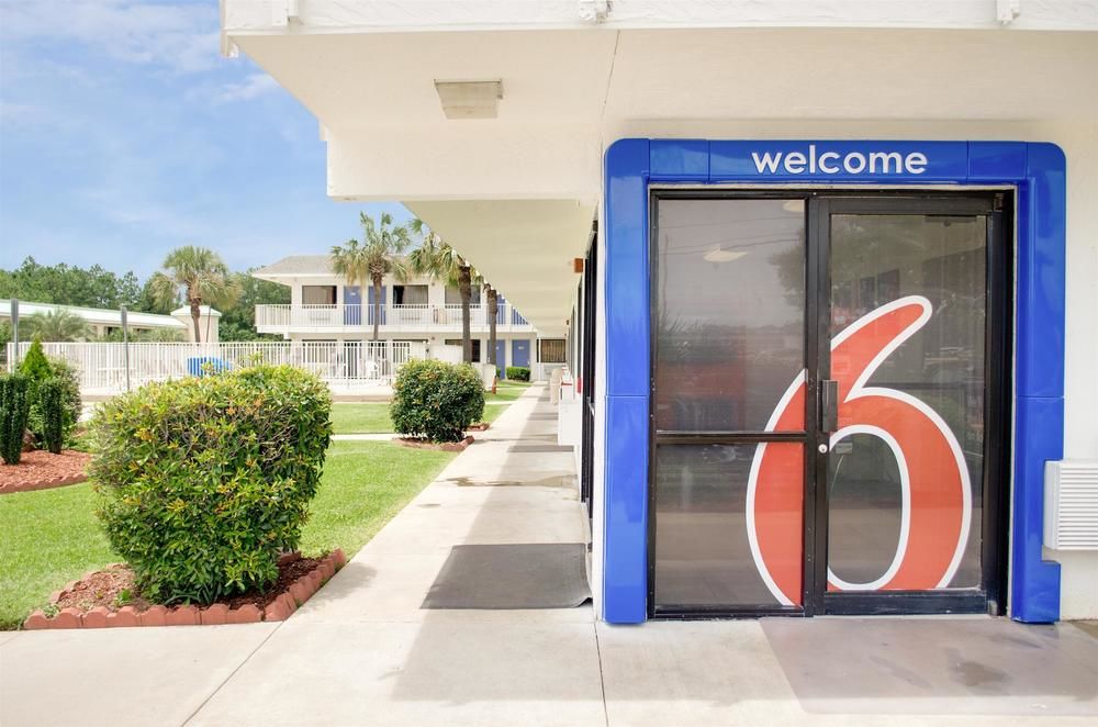 Motel 6 Gulfport image 1